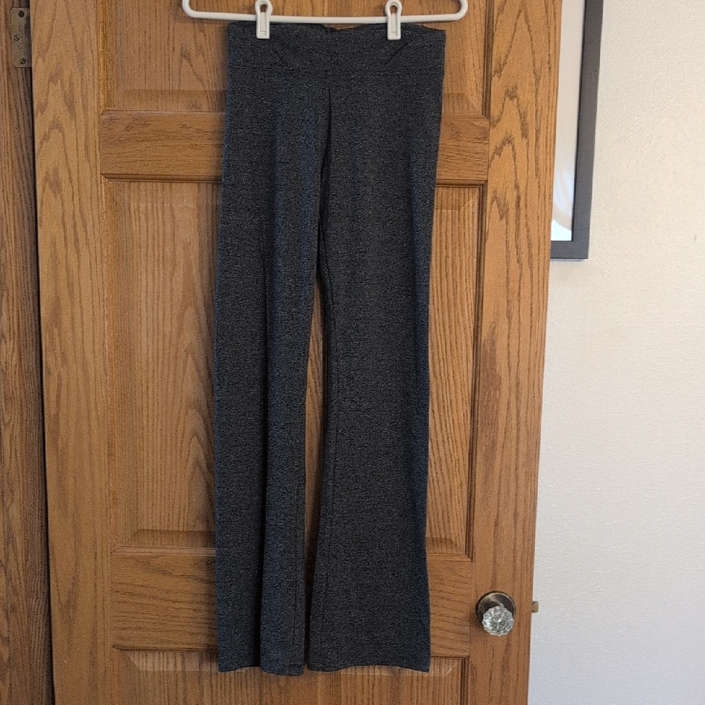 Victoria Sport Charcoal Leggings